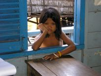 Jente i Kambodsja