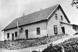 NatzweilerGasChamber1945.jpg
