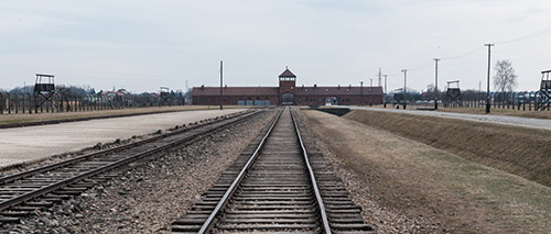 Jernbanespor i leiren Auschwitz Birkenau